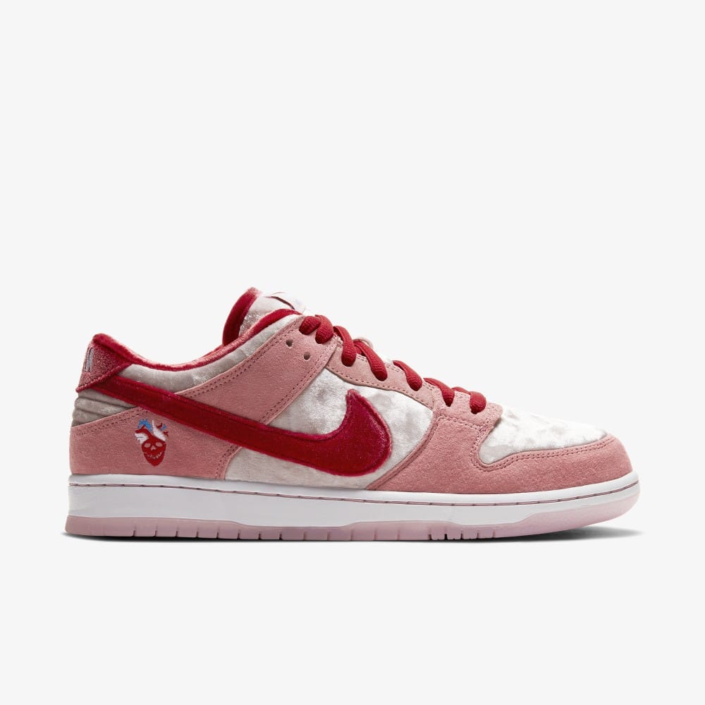 StrangeLove x Nike SB Dunk Low Pro QS | CT2552-800 | Grailify